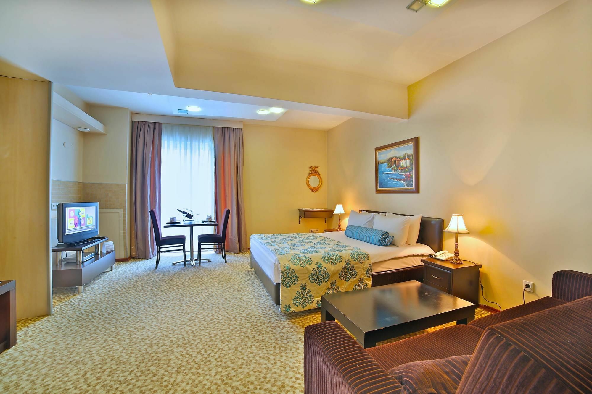 Bahira Suite Hotel Istanbul Exterior photo